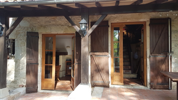 L'accès principal au logis / The main access to the house