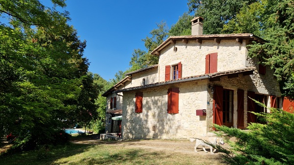 La Bastida : Façade-ouest / West facade