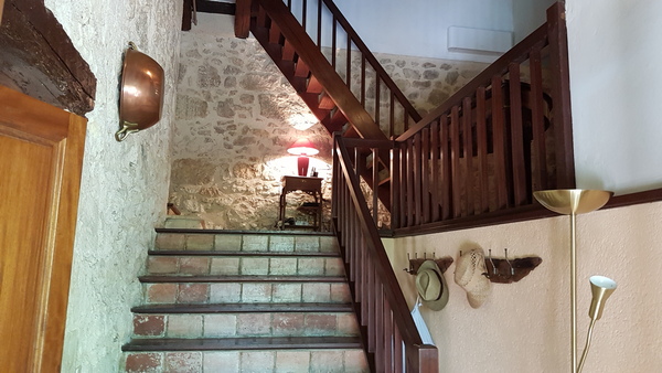 La Bastida : Accès au palier / Access to the landing